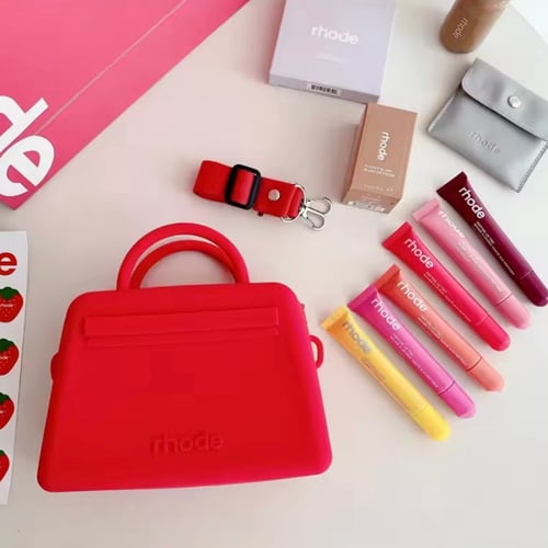 شنطة رود مع بلشر وروج rhode ارفق لون الروج والبلشر...