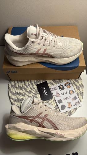 شوز (ASICS Magic Speed 4 (Cream / Brown