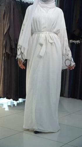 عباية جديدة مخصصة من الكتان والتطريز الفخم للنساء...