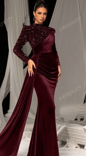 فستان سهرة طويل مذيل بطراز