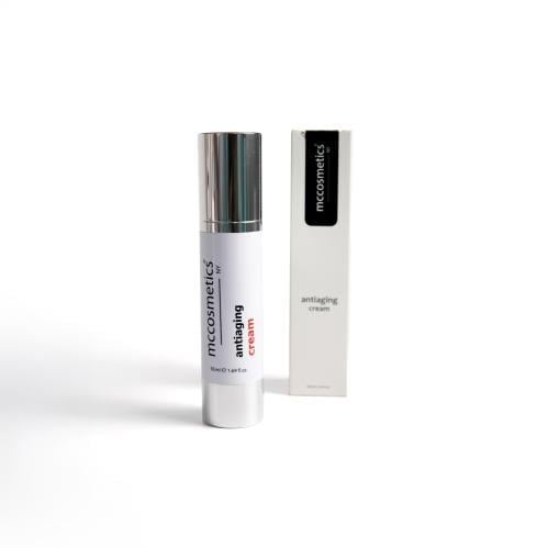 كريم مضاد للشيخوخة من mccosmetics.ny