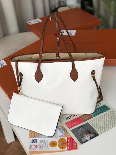 شنط لويس فيتون - LOUIS VUITTON LV3