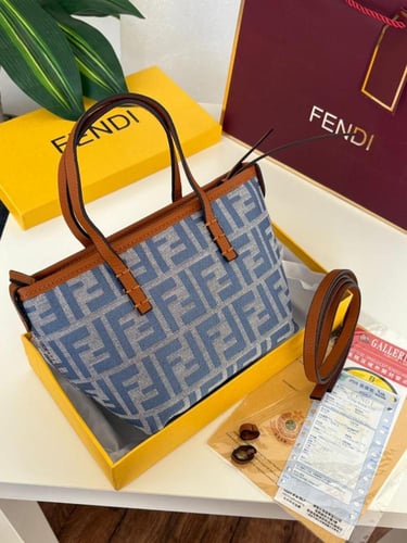 شنطة فندي - FENDI F3