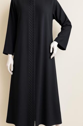 عباية سوداء مطرزه