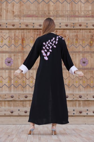 عباية أسود طباعه فراشات