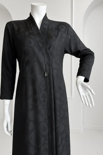 عباية جلد الثعبان