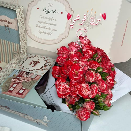 بوكس ورد وكيك 4 انش وكرت الحب