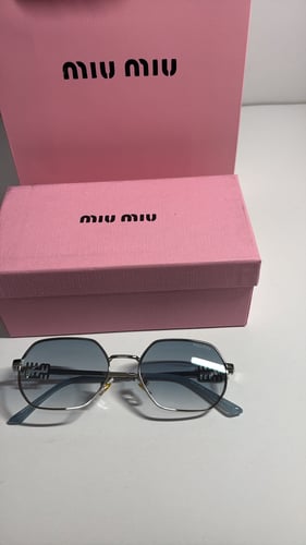 MIU MIU
