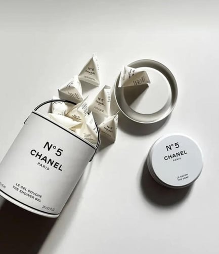 بكج شانيل فاكتوري N5 شاور جل يتكون من 20 مغلف