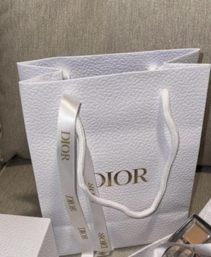 كيس ديور مع شريطه