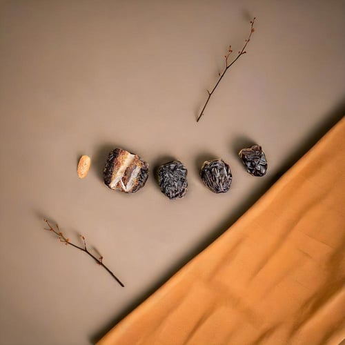 عجوة عالية المدينة - علبة فاخرة نصف كيلو