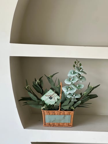 سلة تشوكلت ورد