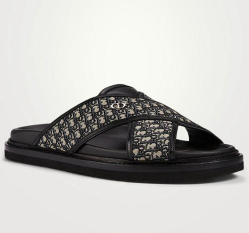 صندل Dior اسود