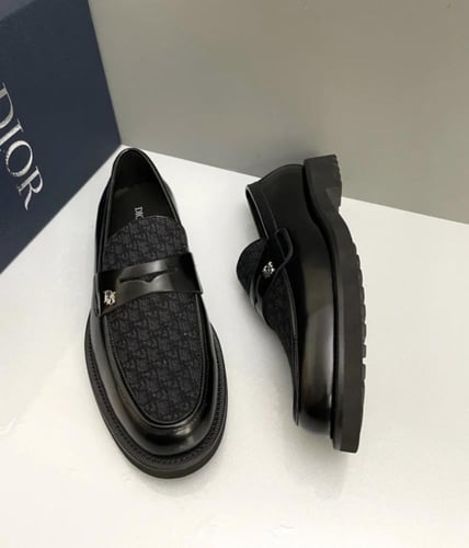 حذاء Dior اسود ملكي (رسمي)