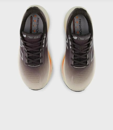 حذاء رياضي فريش فوم إكس 1080 في 14