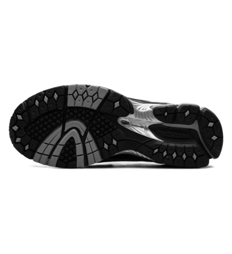 New Balance 1906L "Silver Metallic/Black"