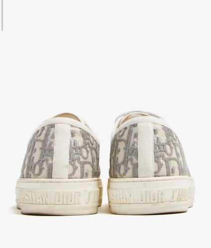 Dior walk’n’dior