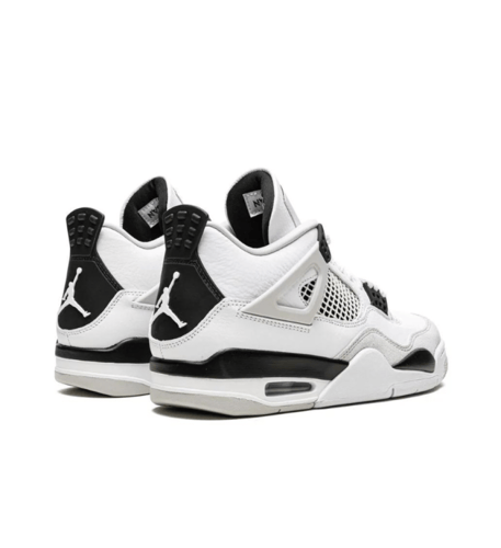 Air Jordan 4 Retro "Military Black
