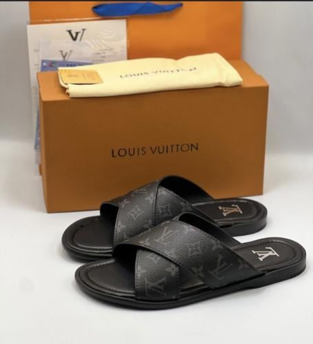 حذاء لويس فيتون اسود