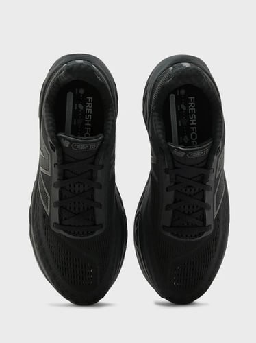 حذاء شبكي نيوبالانس فريش فوم X 1080 v14 لون أاسود