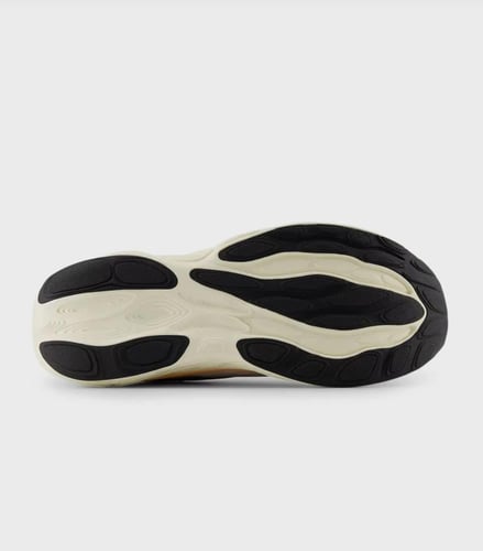 حذاء رياضي فريش فوم إكس 1080 في 14