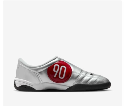 نايكي توتال 90