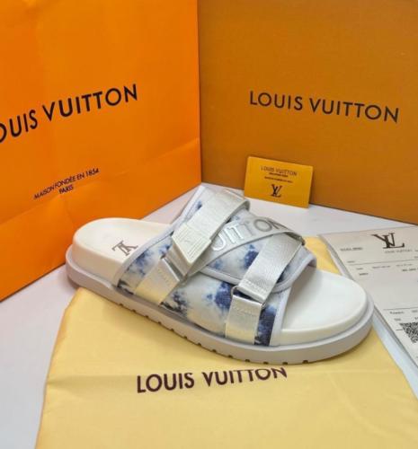 صندل LV ابيض