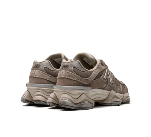 New Balance 9060 “Mushroom Brown”
