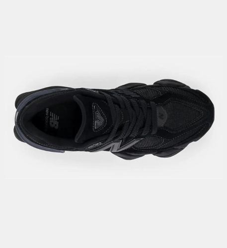 New Balance 9060 Achieves A “Triple Black (مخطط)