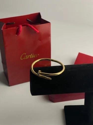 سوارة كارتير مسمار ذهبي