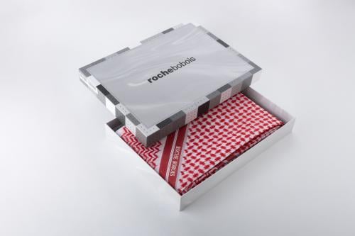 شماغ ROCHEBOBOIS