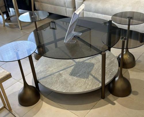 طقم طاولات ٥ قطع