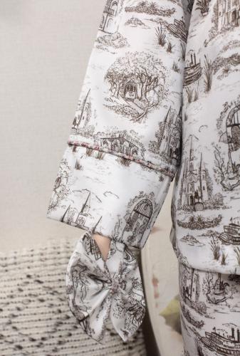 بيجامة منزل للبنوتات برسومات ( dior )