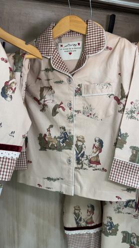 بيجامة ولد برسومات فكتوريه