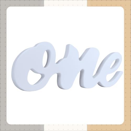 بروبس مجسم كلمة ONE - أبيض