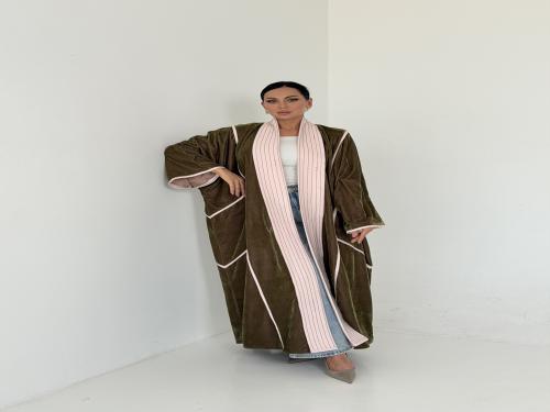 M028عبايه مخمل