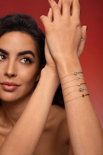 أسواره نصف حبل أزرق مع حجر توباز | كورد