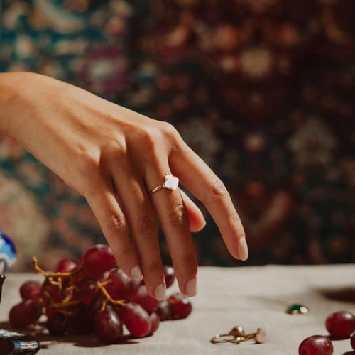 خاتم ذهب حجر العقيق الأزرق| سكون