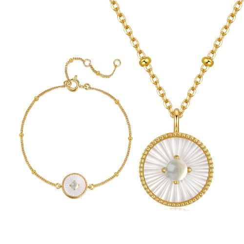 طقم قروف نسائي منقوش