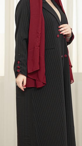 بليزر رسمي مخطط مع الكتافات والجيوب الاماميه والاز...