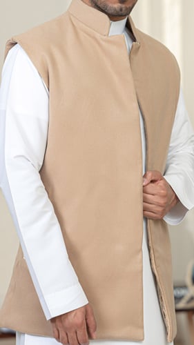 سديريه صوف مطرزه من الامام مع جيوب اماميه