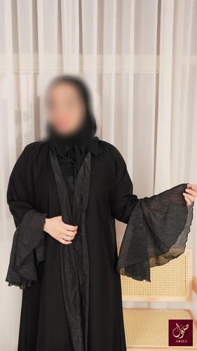 عبايه اسود مع شيفون من الامام والجوانب