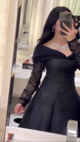 فستان اسود ب اكمام