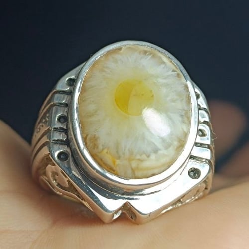 محبين النوادر عقيق عين ورمش فلاور