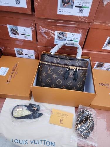 لويس فيتون ماستر طبق الاصل