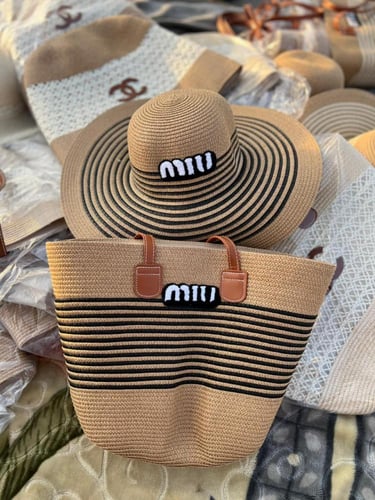 طقم شنطه وقبعه