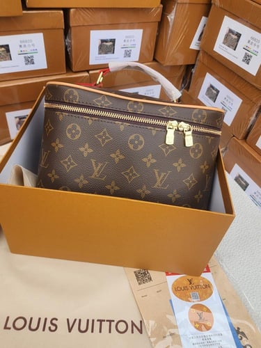 لويس فيتون مكياج