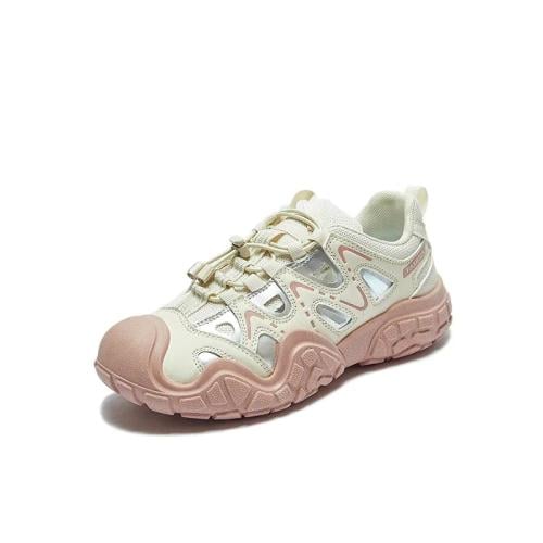 حذاء تزلج نسائي مريح