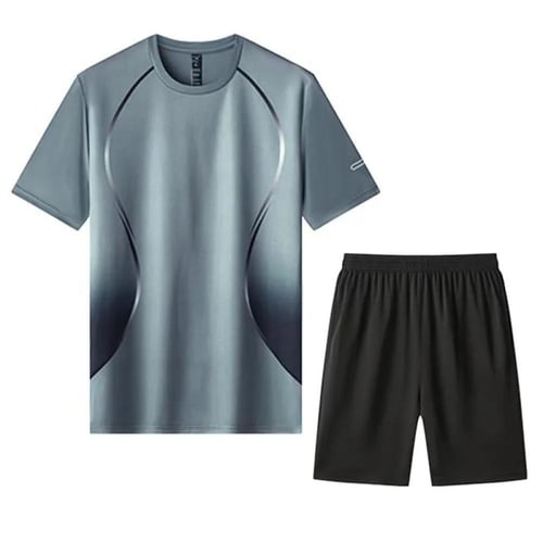 ملابس رياضية شورت وتيشرت للرجال