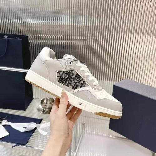 أحذية رياضية جلدية كلاسيكية